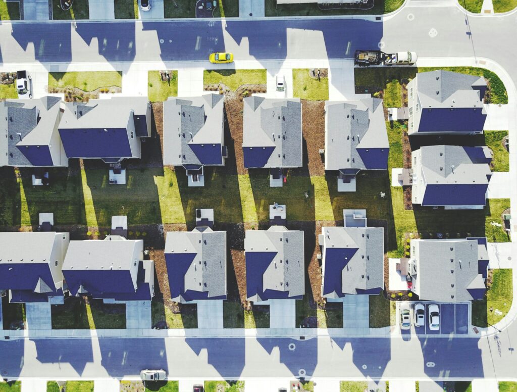 Pathways Towards Decarbonizing Homes: Gaining Traction with Customers and Reducing Customer Acquisition Costs